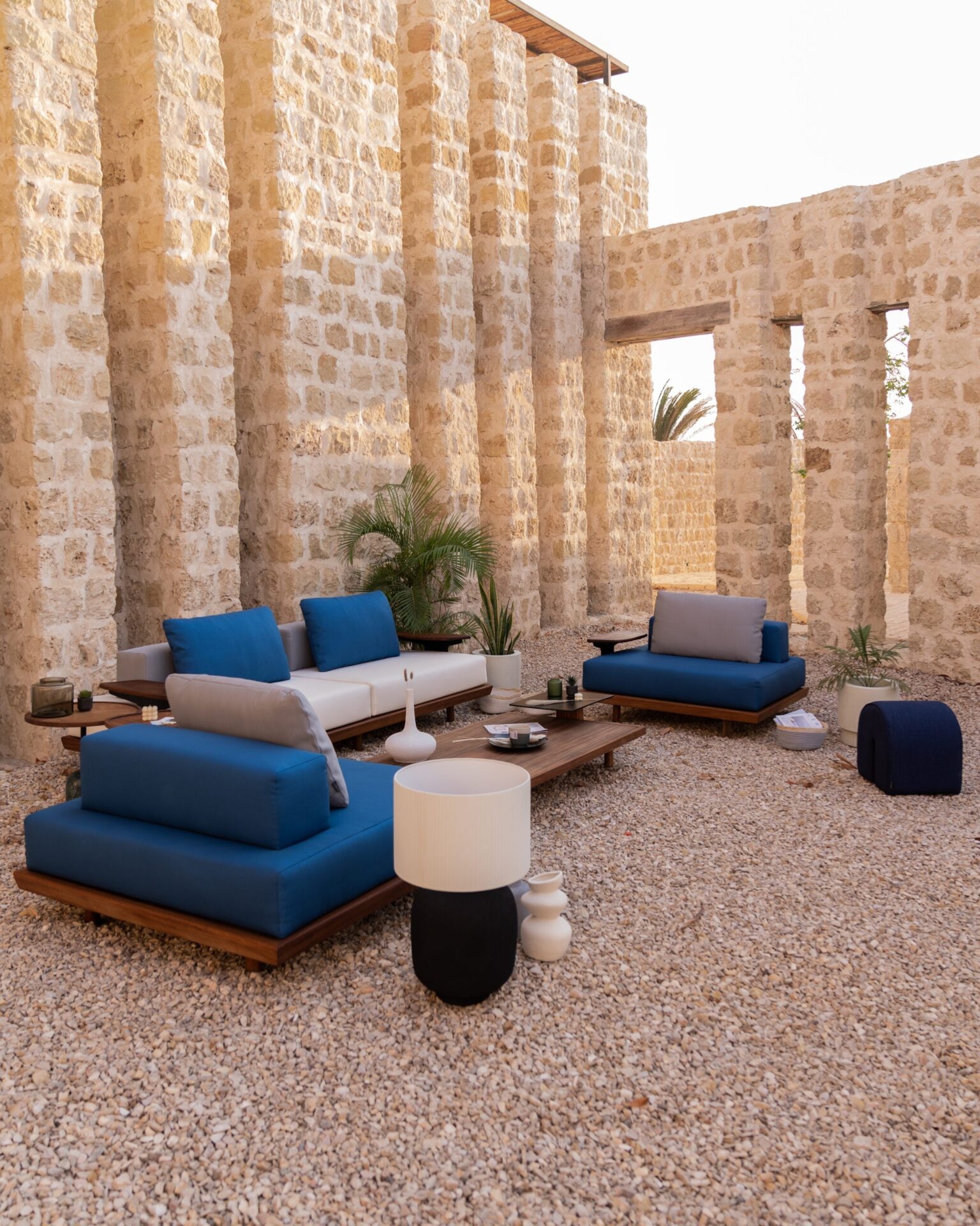 Vale Outdoor Set